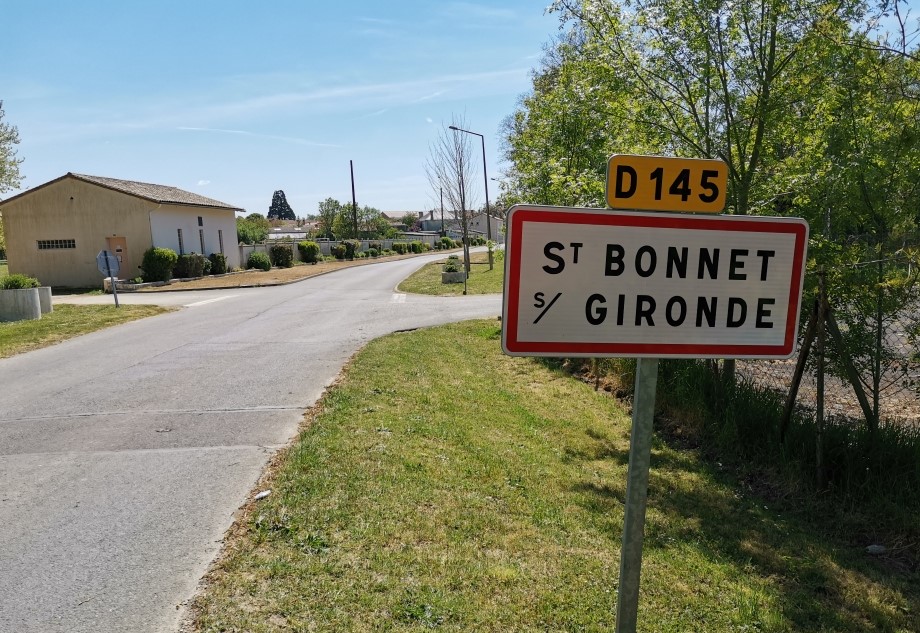 Saint Bonnet sur Gironde - Panneau